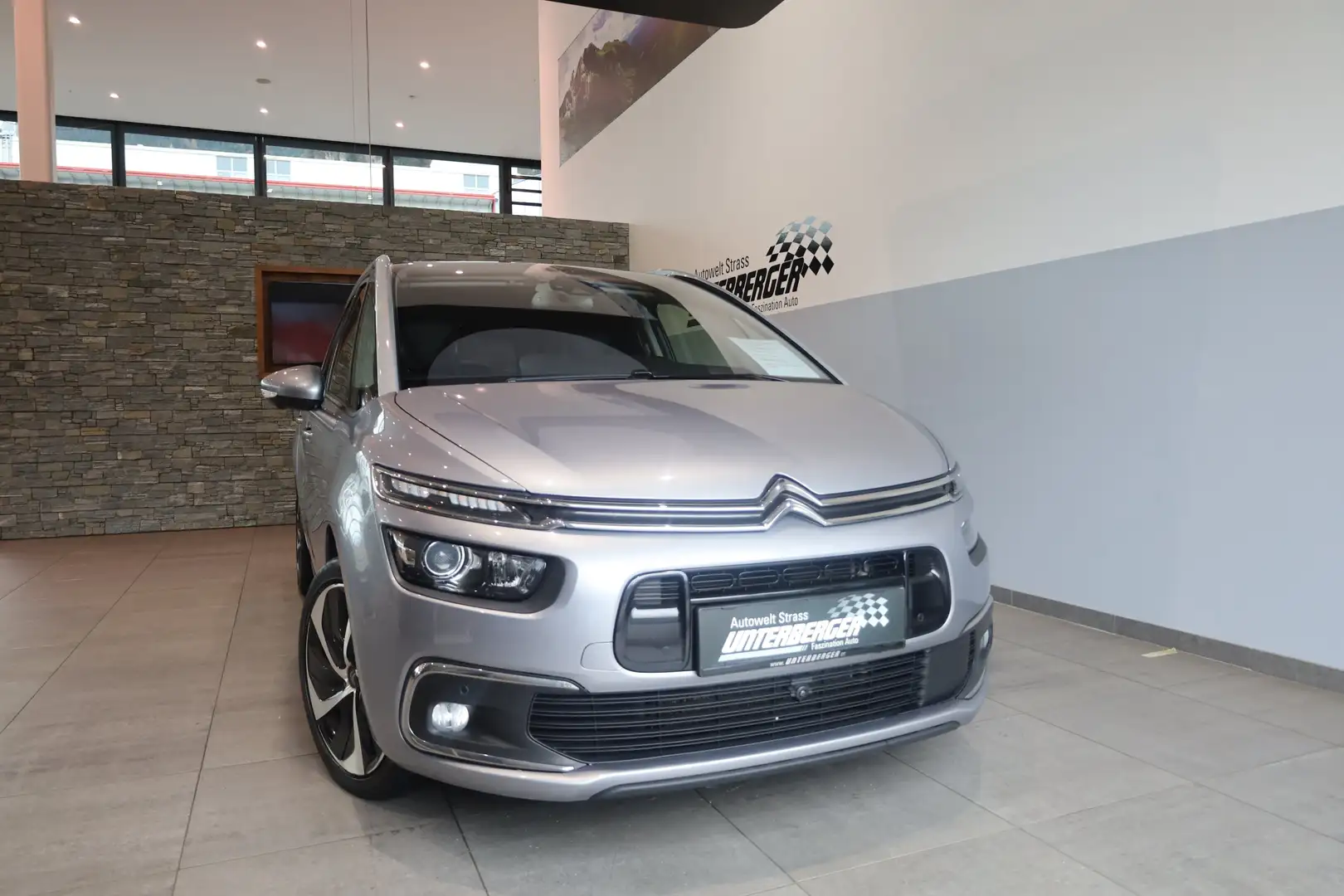 Citroen C4 SpaceTourer Grand BlueHDi 160 Shine EAT8 7-Sitzer Gris - 2