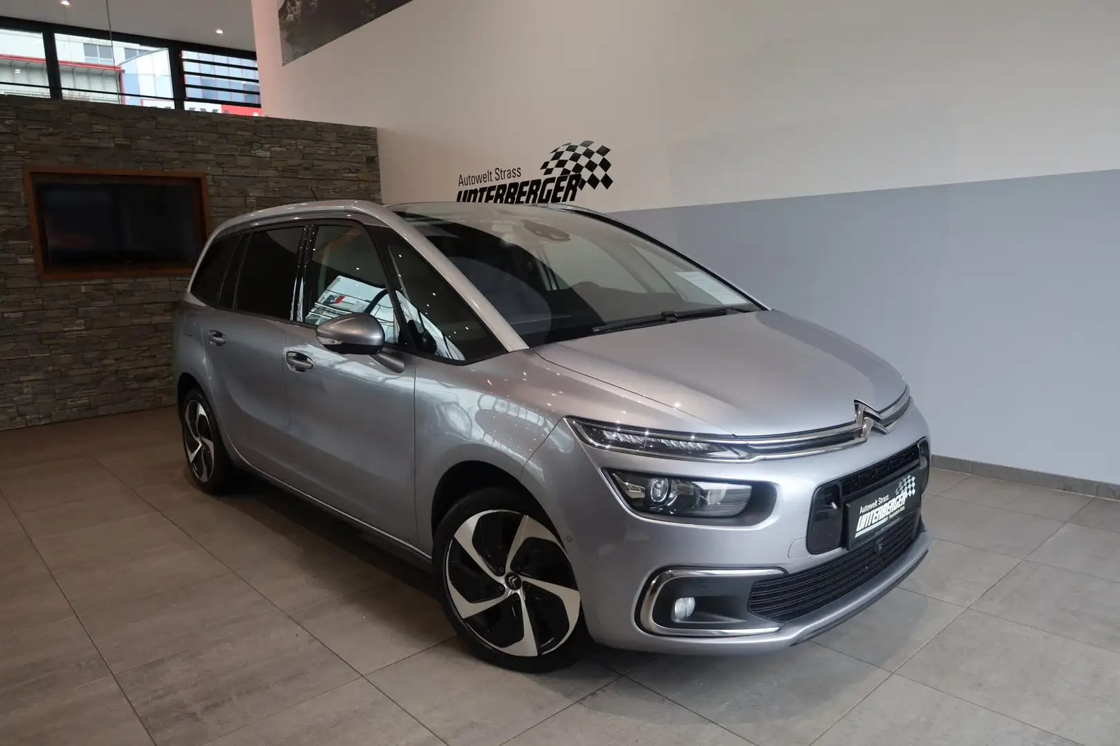 Citroen C4 SpaceTourer Grand BlueHDi 160 Shine EAT8 7-Sitzer Gris - 1