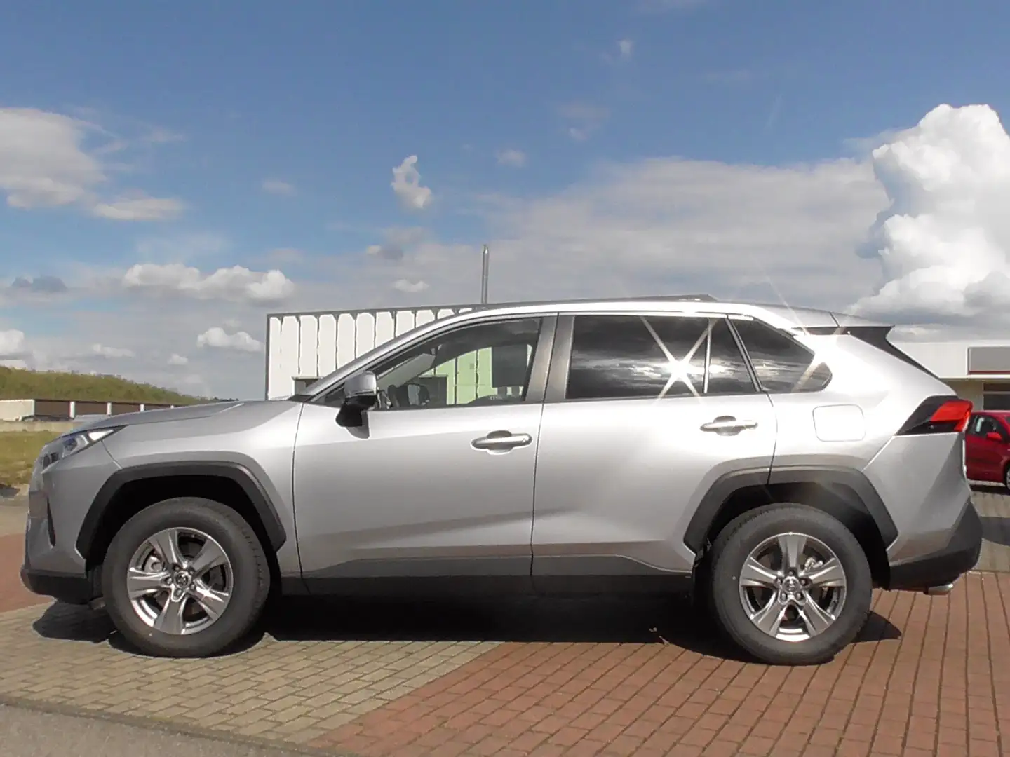 Toyota RAV 4 Hybrid 4x2,elektr.FH,Alu,Tempomat.Fernlichtas.ABS Gris - 2