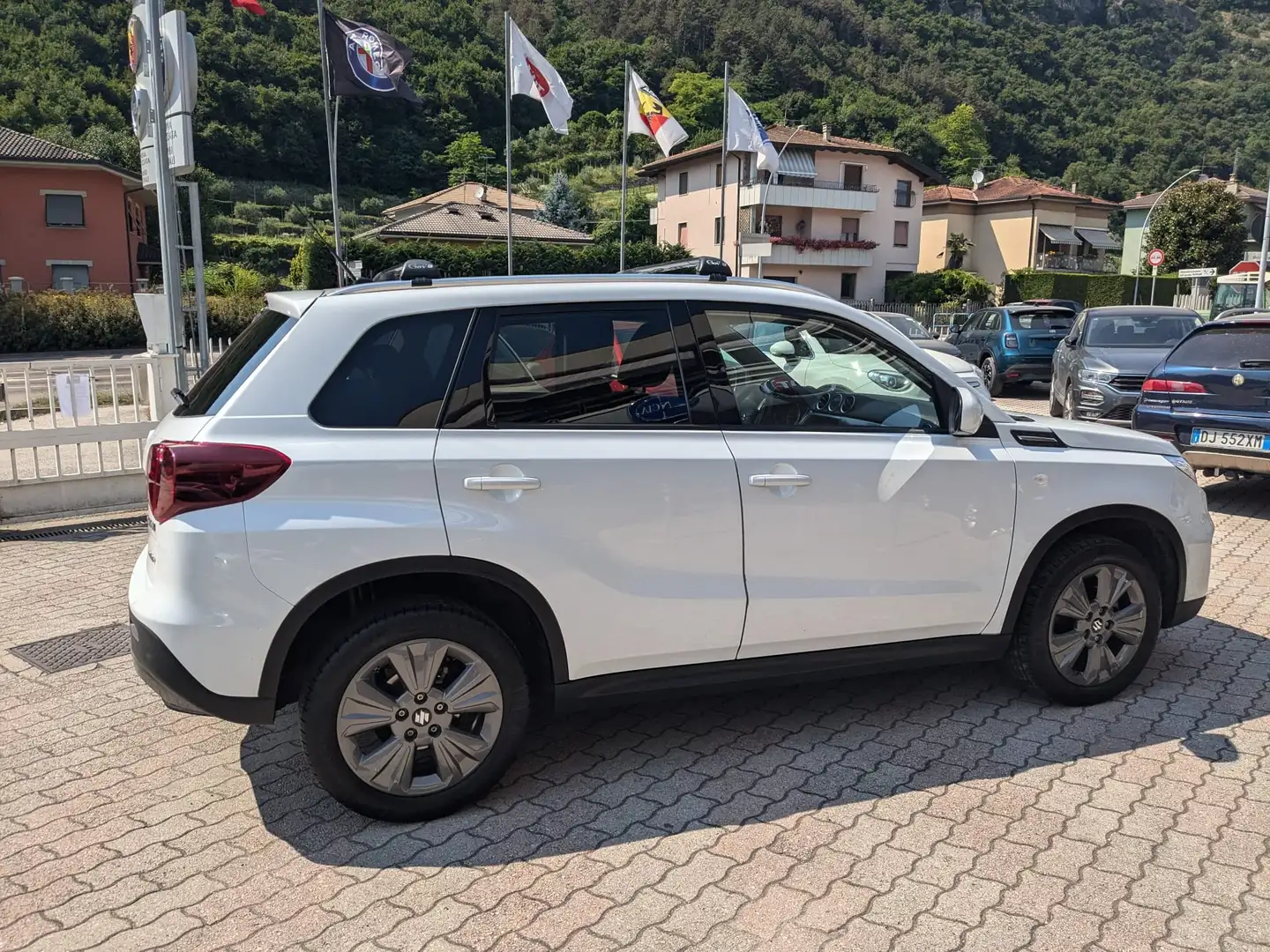 Suzuki Vitara 1.0 boosterjet Cool 4wd allgrip auto Bianco - 2