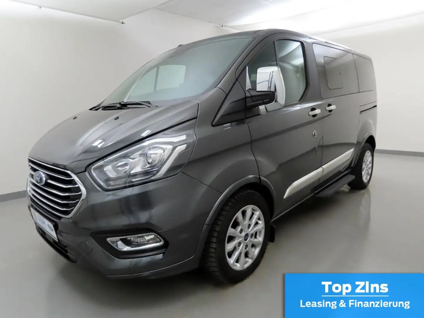 Ford Tourneo Custom 2.0 L1 Titanium X StandHZG+AHK Šedá - 2