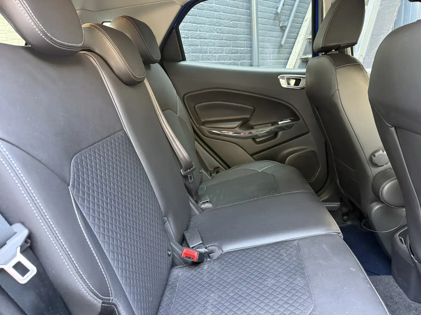 Ford EcoSport 1.0 EcoBoost 125pk Titanium, Clima | Hoge instap! Blauw - 2