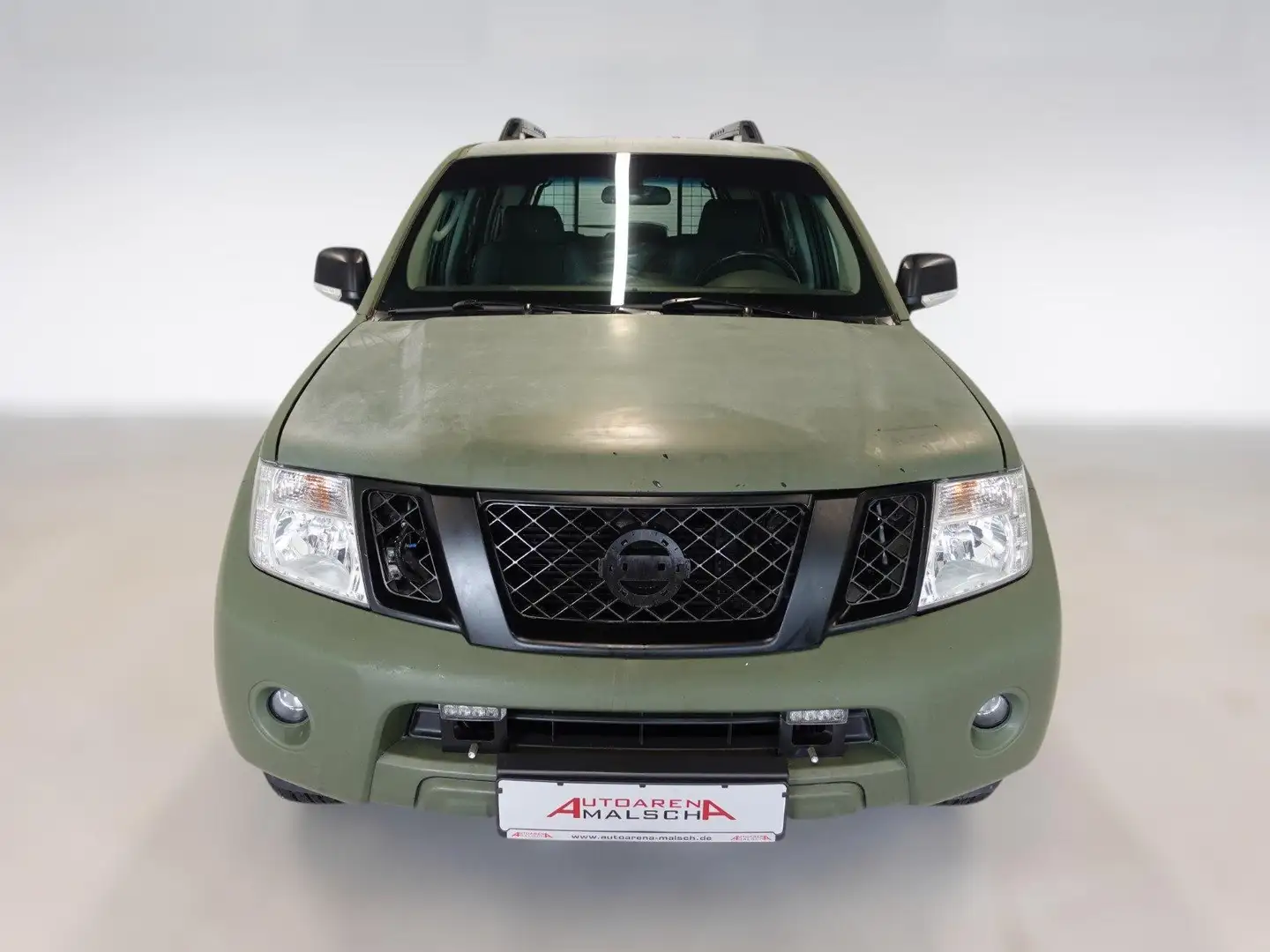 Nissan Pathfinder 2.5 dCi 3T 4X4 Klima Standheiz. Scheckheft Зелений - 2