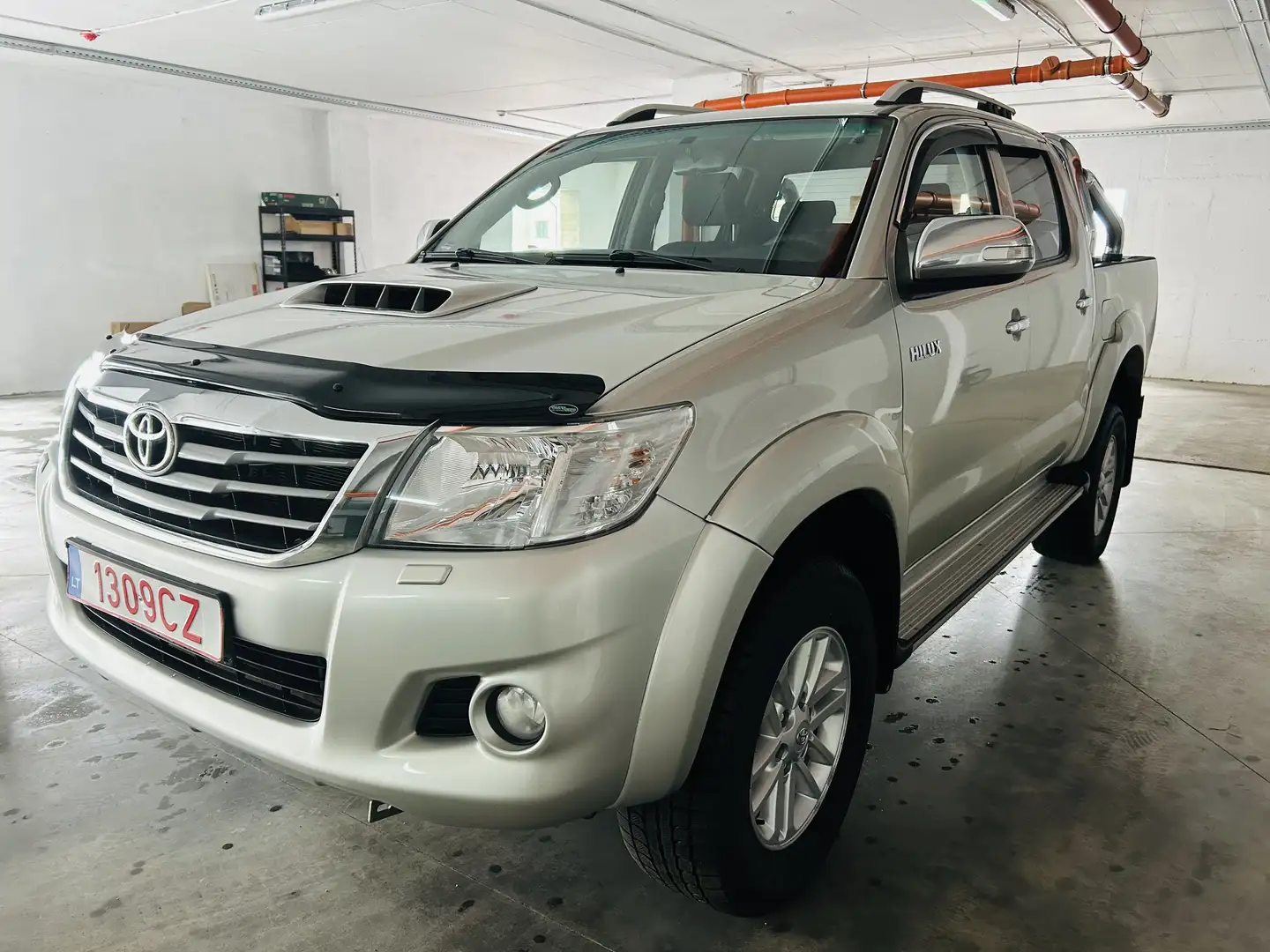 Toyota Hilux 4x4 Double Cab DPF Autm. Executive - 2