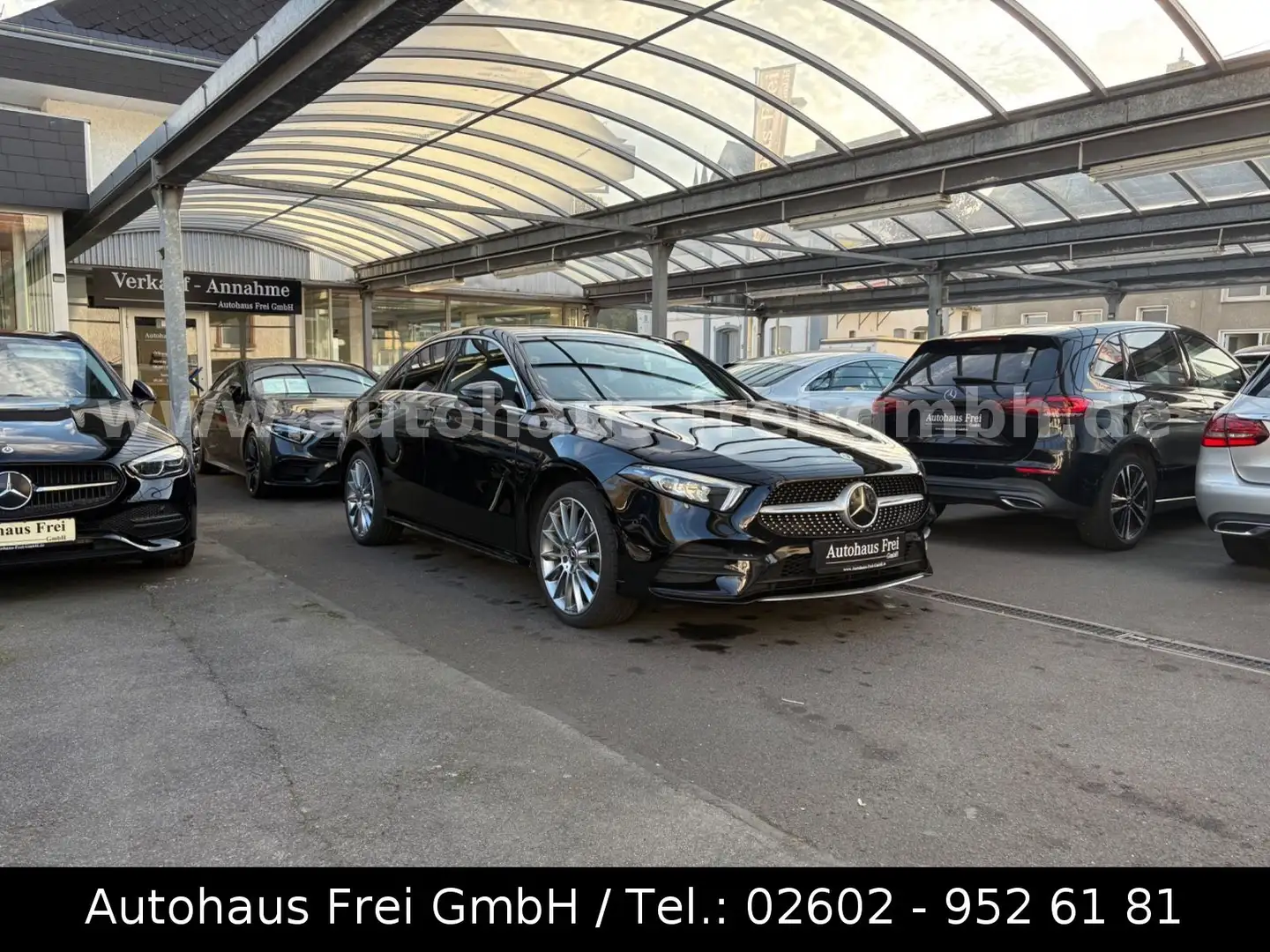 Mercedes-Benz A 250 e LIMO AMG-LINE*STUFENHECK*DISTRO*KAMERA* Schwarz - 2