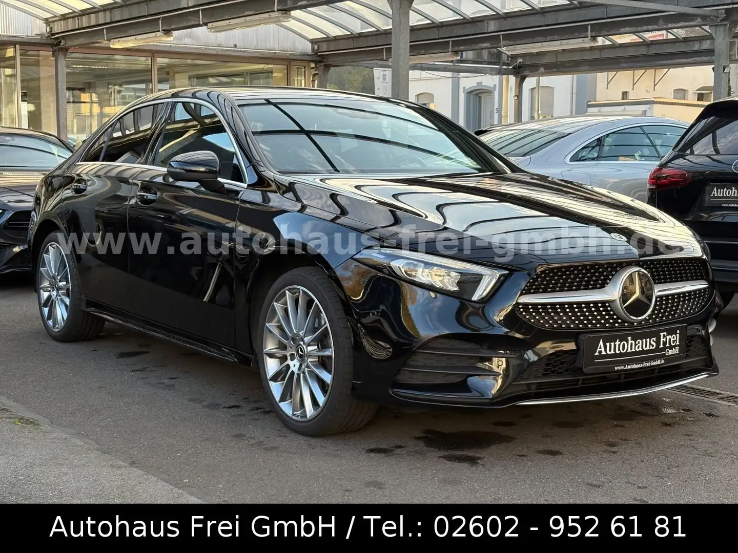 Mercedes-Benz A 250 e LIMO AMG-LINE*STUFENHECK*DISTRO*KAMERA* Schwarz - 1