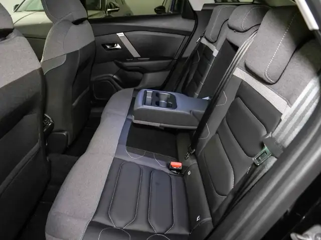 Citroen C4 view 7
