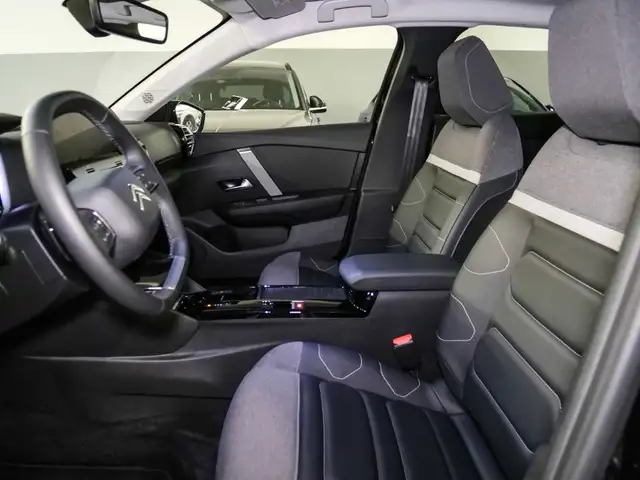 Citroen C4 view 6