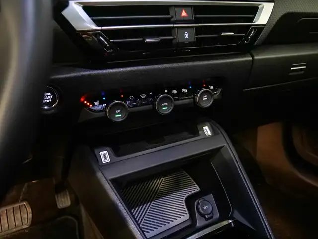 Citroen C4 view 18
