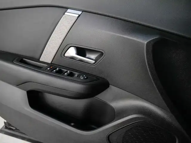 Citroen C4 view 19