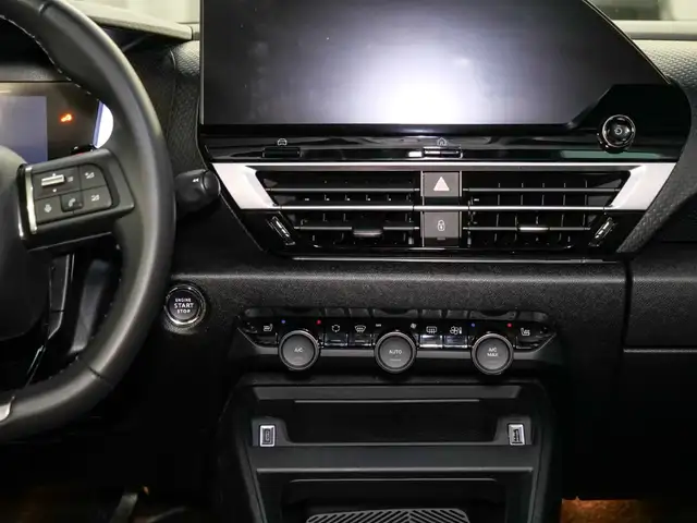 Citroen C4 view 9