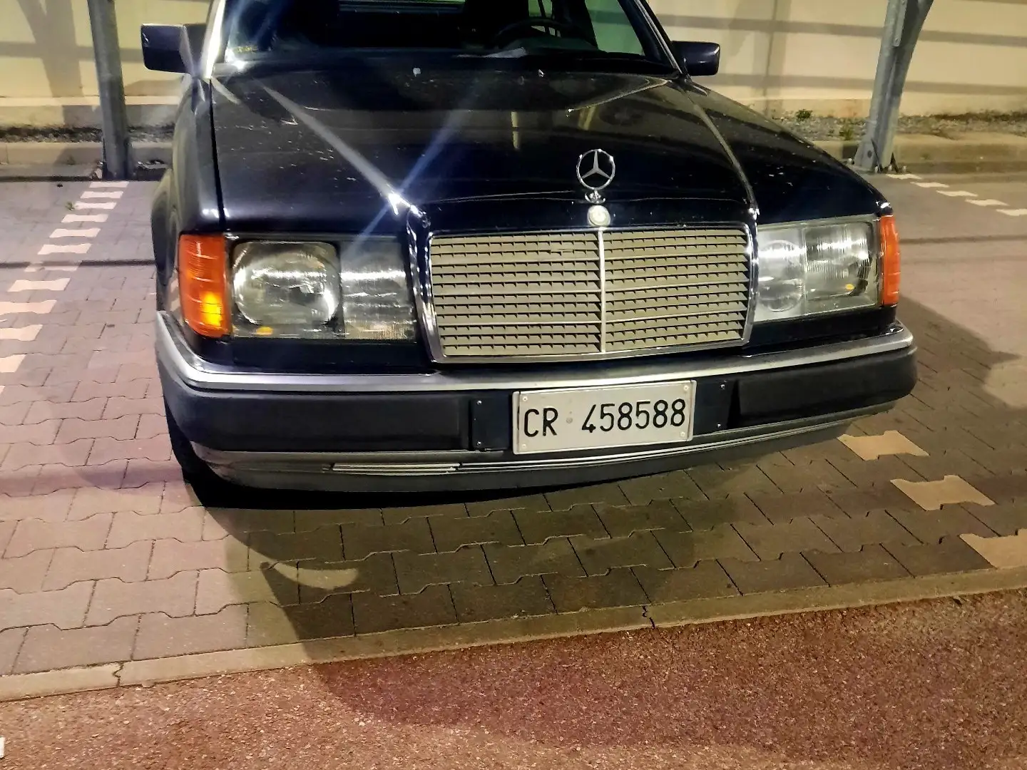 Mercedes-Benz 250 full - 1