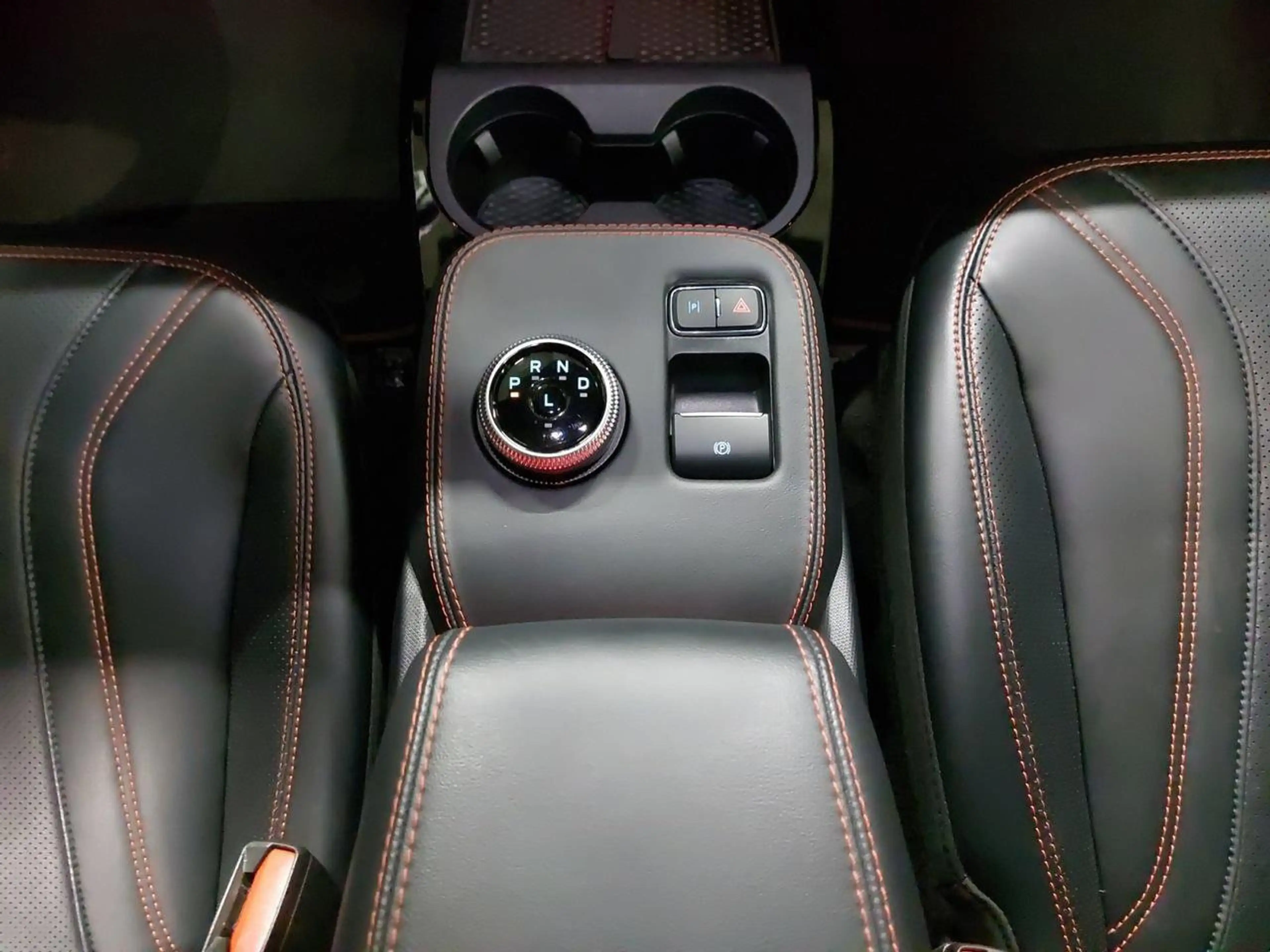 Ford Mustang Mach-E 99kwh AWD Extended Range 351CV *DEMO*GPS*CUIR — photo 15