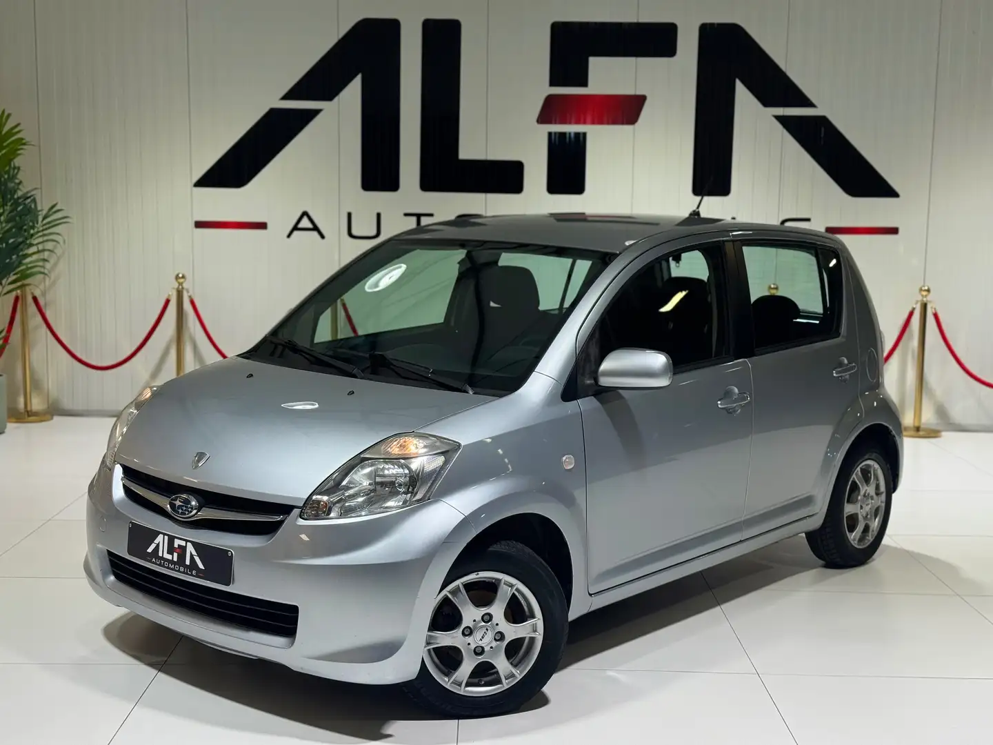 Subaru Justy 1.0i Comfort S *73.816 KMS*Clim*Garantie 12 mois Gris - 1