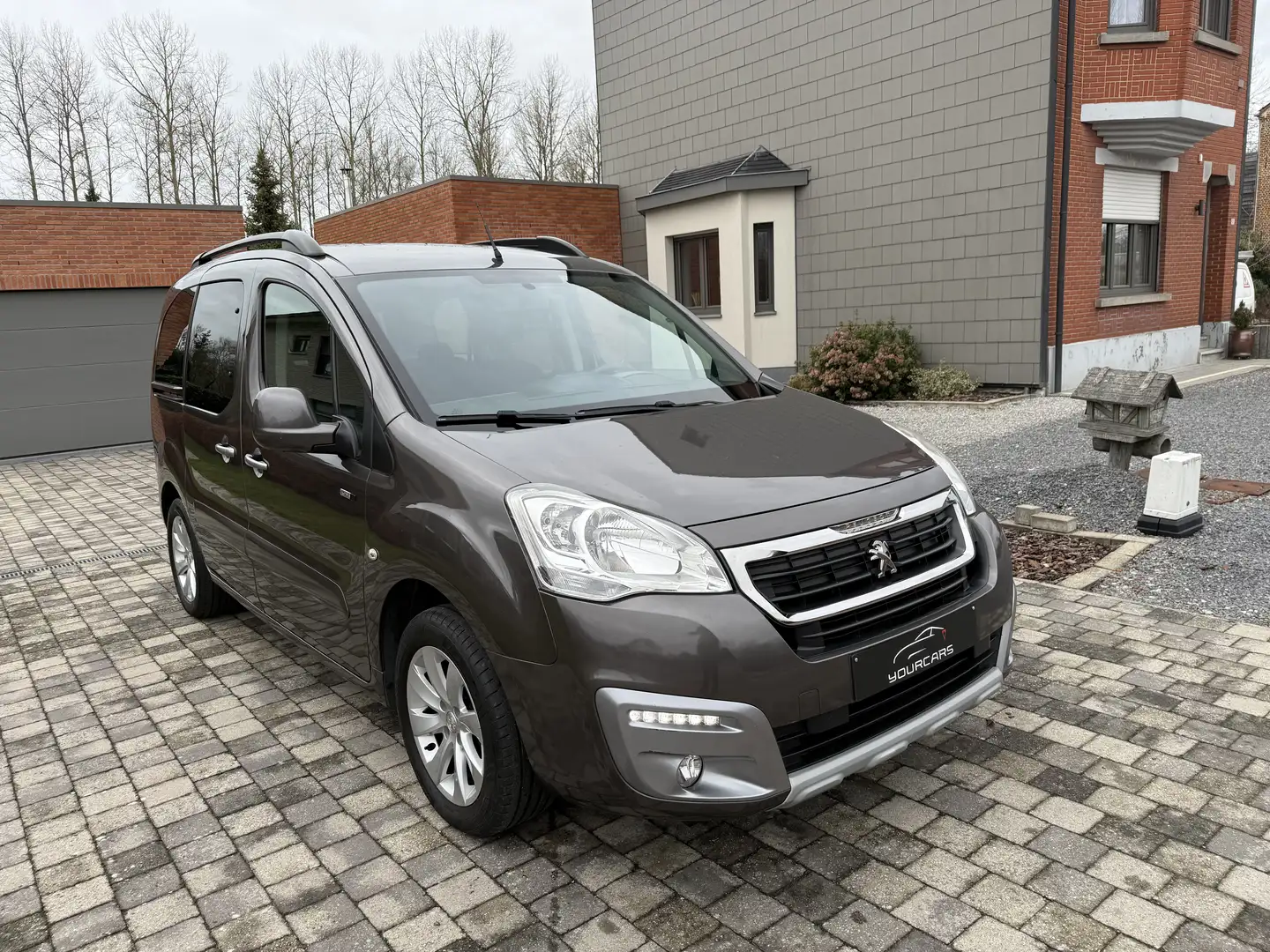 Peugeot Partner Tepee 1.6 BlueHDi Style S * EURO 6 Gris - 2