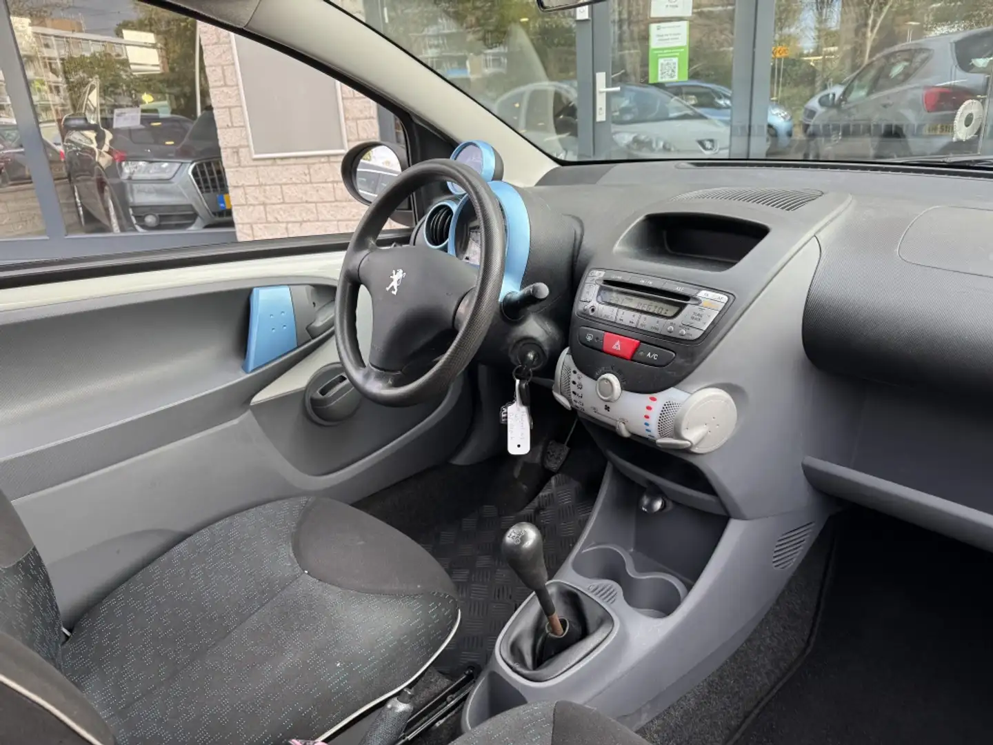 Peugeot 107 1.0-12V Urban Move Airco 3Drs Weiß - 2