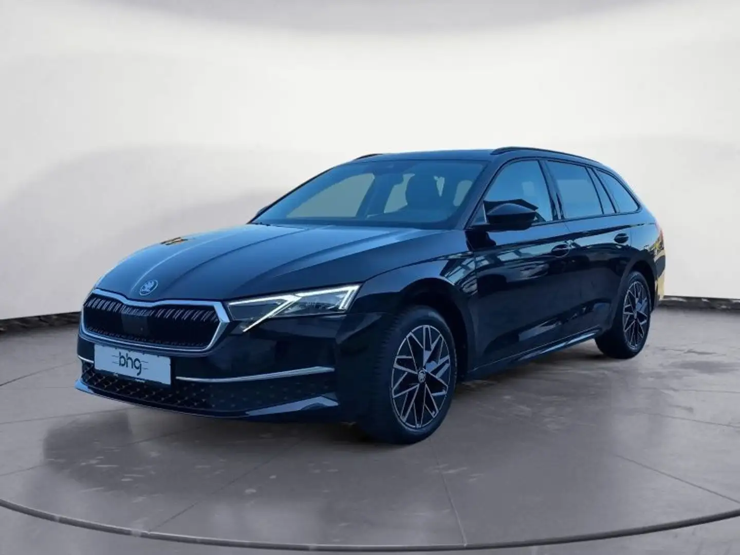 Skoda Octavia Combi 2.0 TDI DSG Selection Schwarz - 2