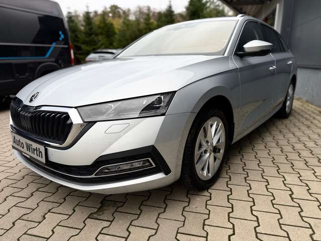 Imagine Skoda Octavia Style DSG*NAV*KAM*AMBIET*AHK*HUD*MEMORY*WIDE