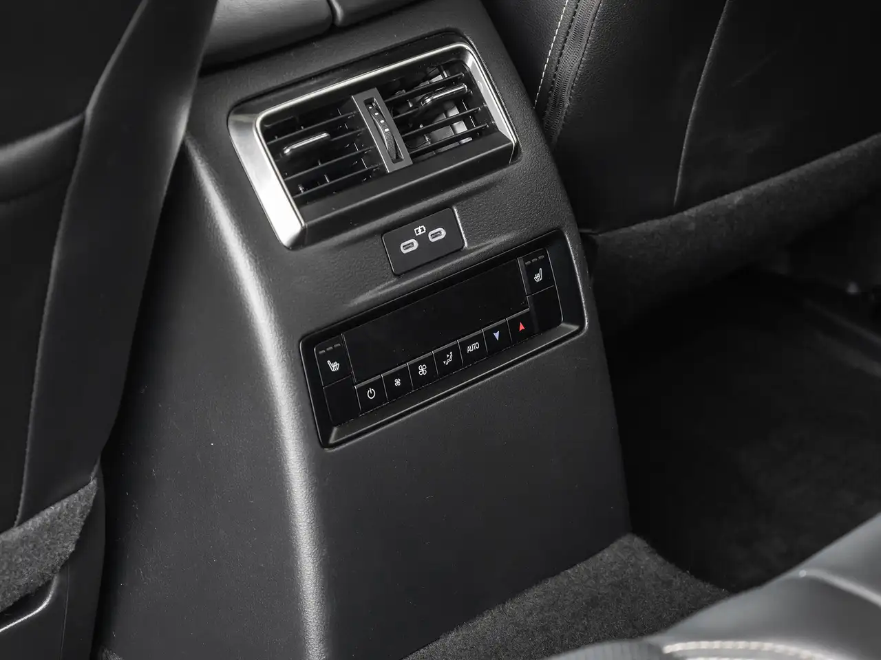 Mazda CX-70 MHEV снимка Mazda CX-70 MHEV