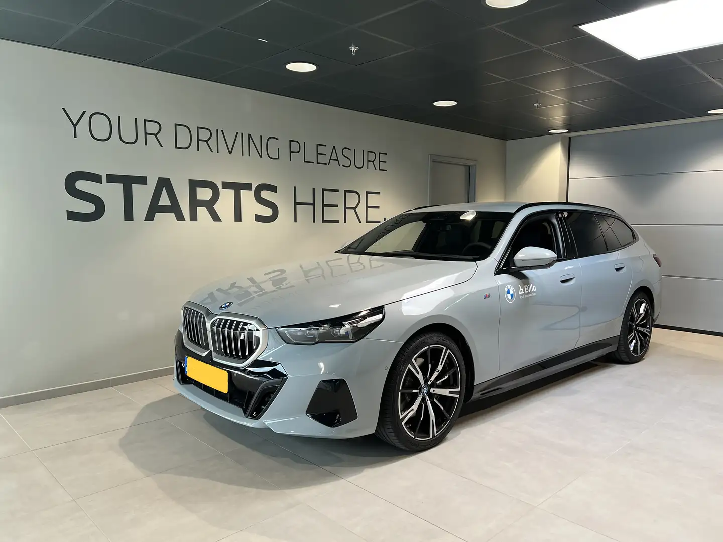 BMW i5 i5 eDrive40 Touring Gris - 1