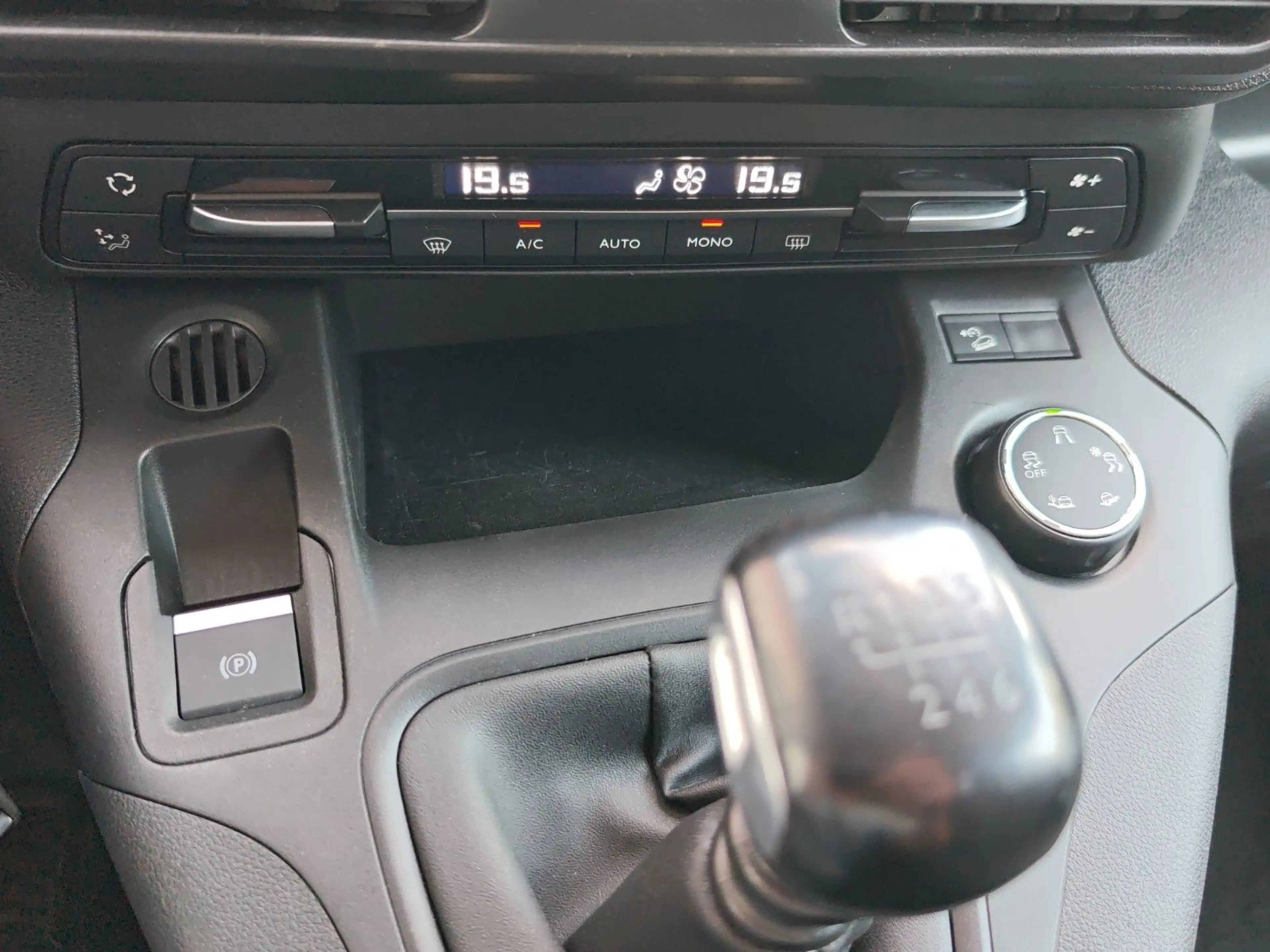 Opel Combo Life XL Lang 1.5*Standheiz*Klimaau*Kamera* — photo 15