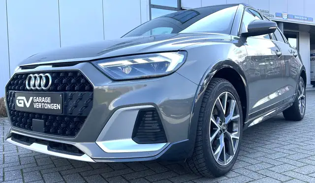 Audi A1 A1 Citycarver 30 TFSI Business  S tronic*Acc*Led*