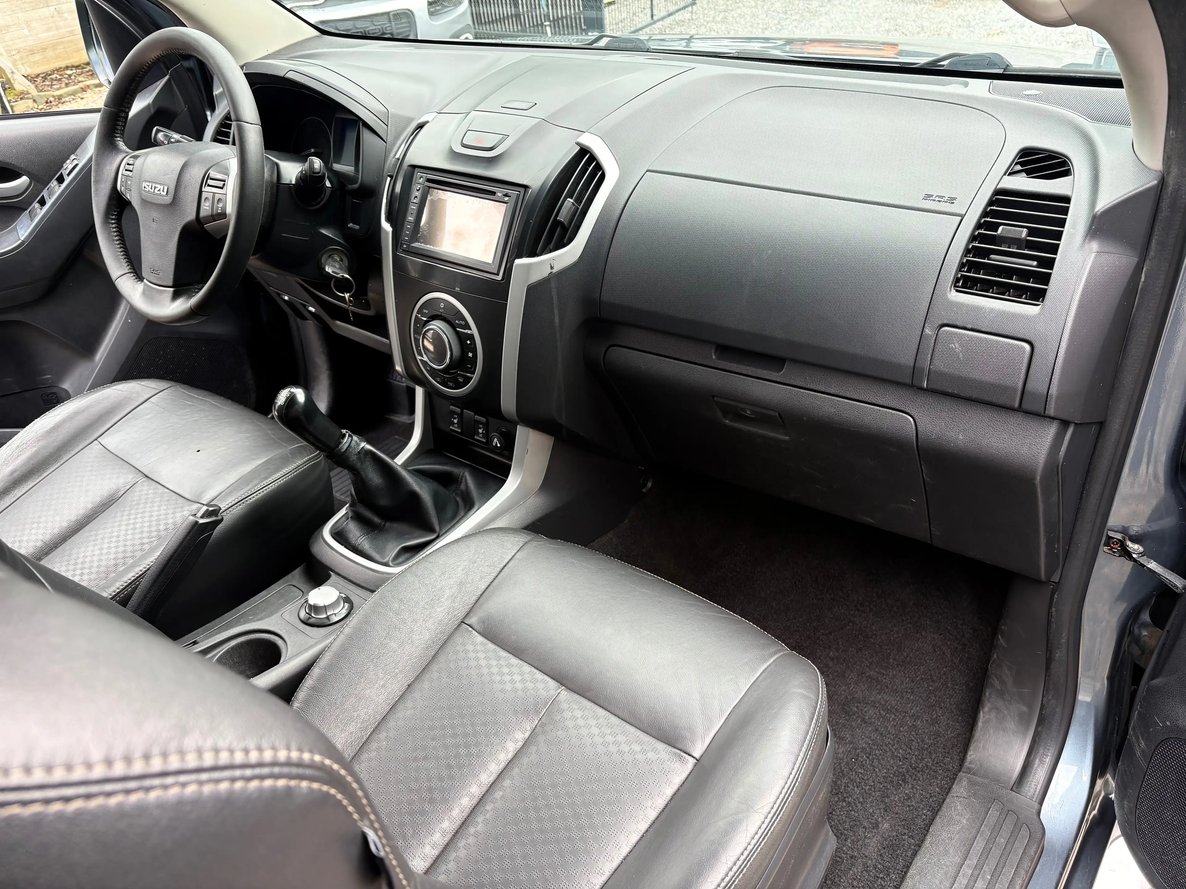 Isuzu D-Max 2.5 Turbo Di 4WD LSX/ Cuir/ GPS/ — photo 7