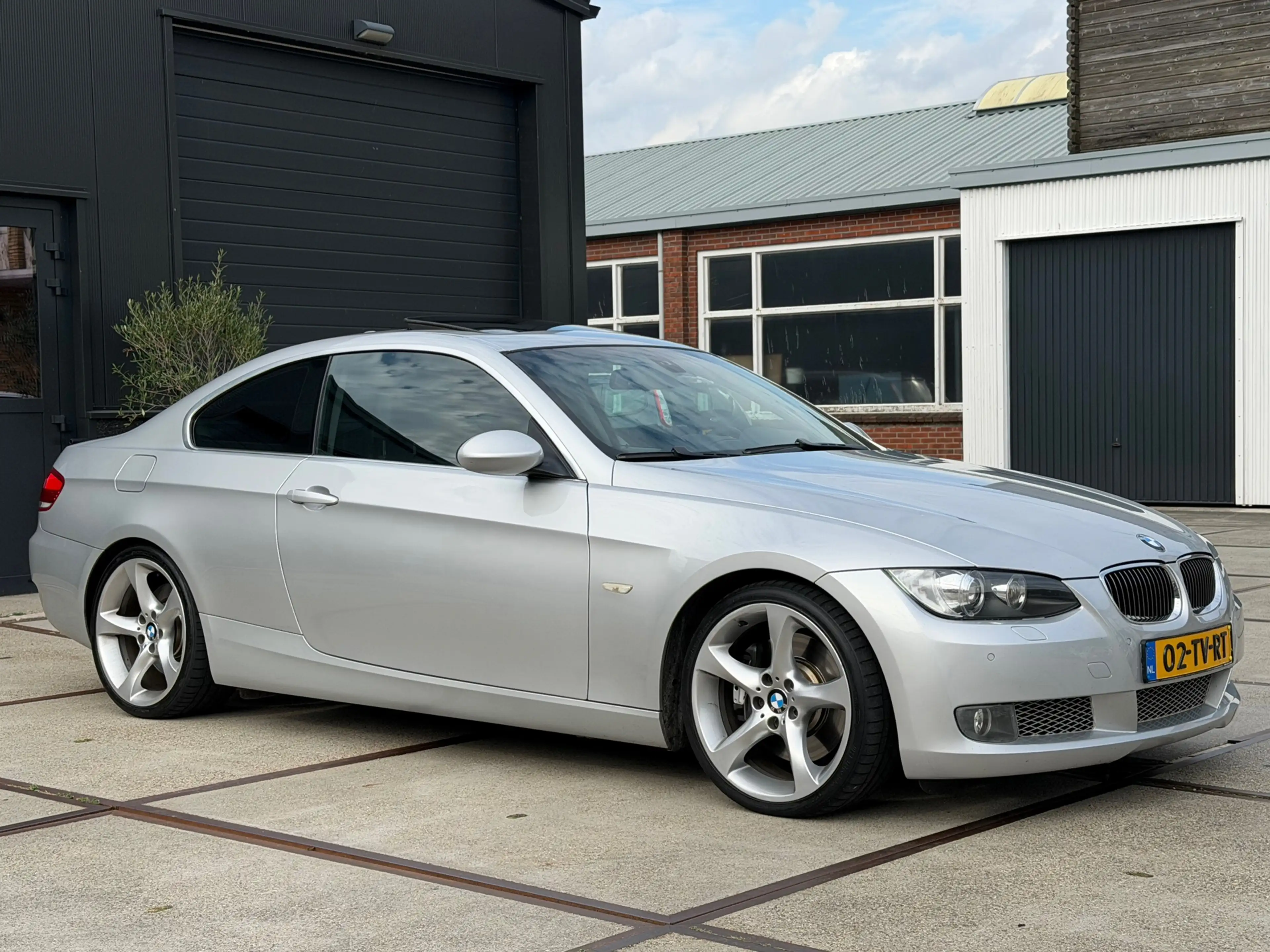 BMW 335 3-serie Coupé 335i Schuifdak Navi Leer NAP — photo 2