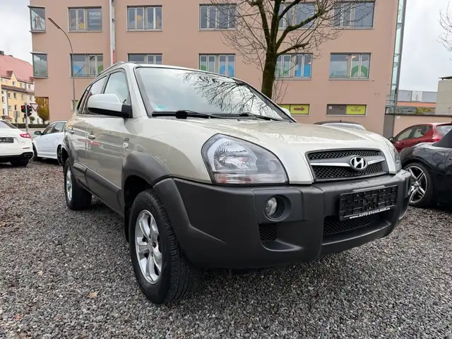 Hyundai TUCSON 2.0 GLS Allrad 27.000km