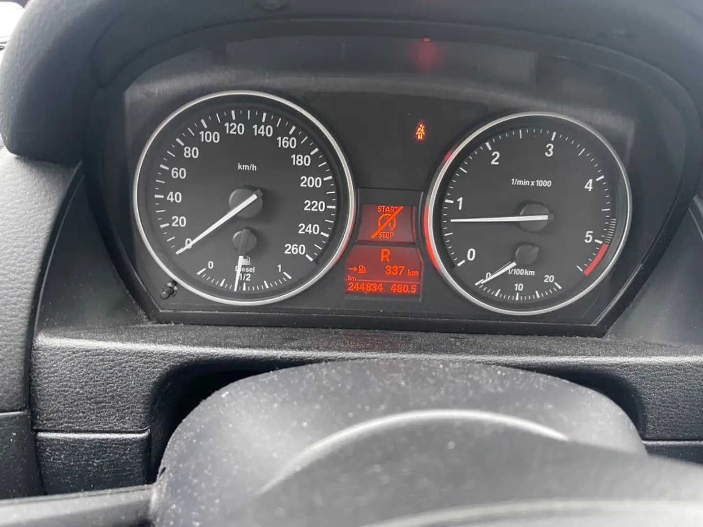 BMW X1 Baureihe X1 xDrive 20d AUTOMATIK Schwarz - 2