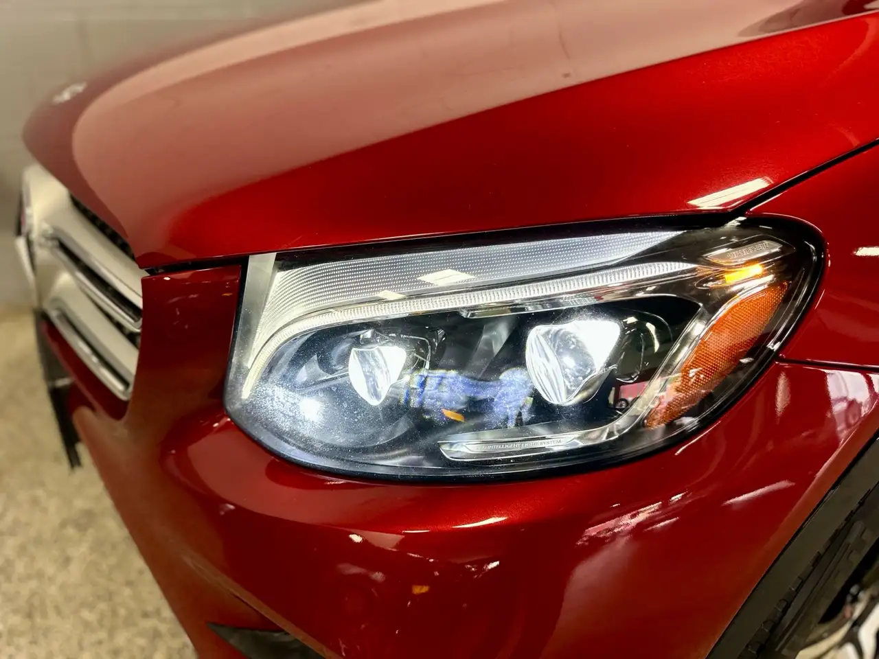 Mercedes-Benz GLC снимка Mercedes-Benz GLC