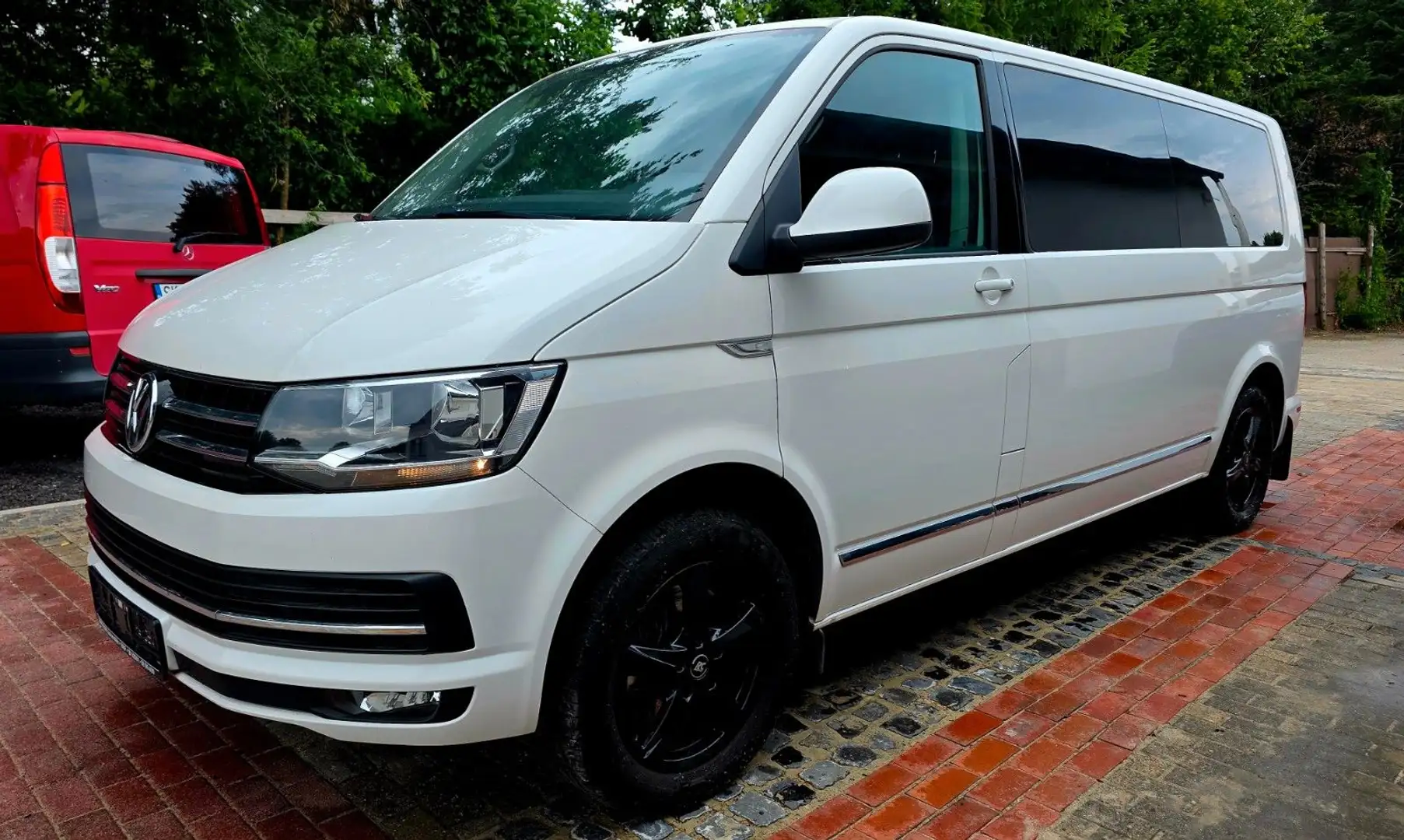 Volkswagen T6 Transporter T6  Caravelle 2.0 TDI Comfortline Lang Bett Bianco - 1