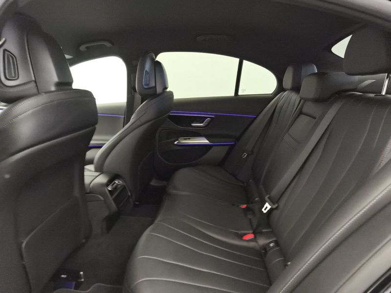 Mercedes-Benz E 220 E 220 d AVANTGARDE Advanced Distro Ambiente 360Cam — photo 12