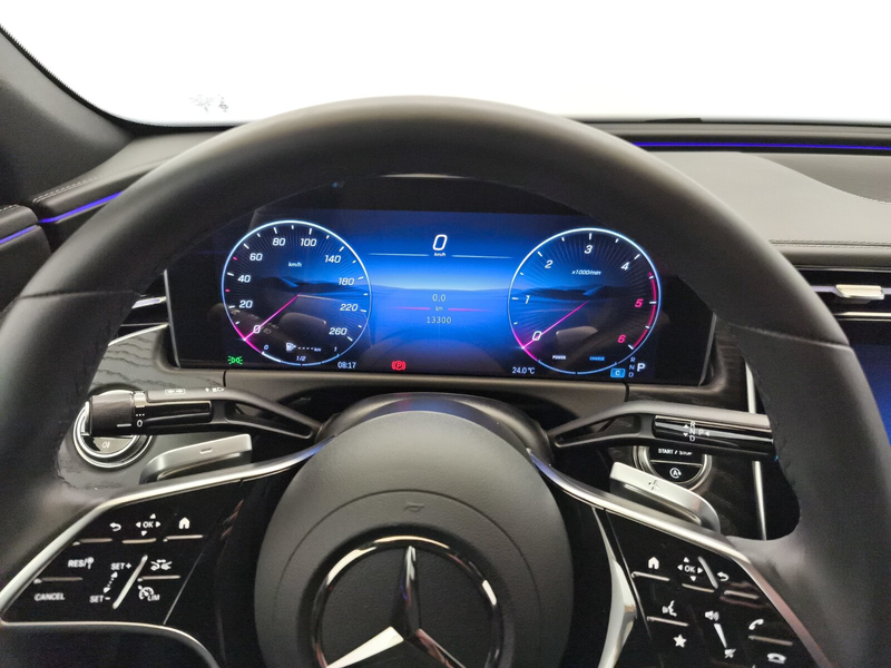 Mercedes-Benz E 220 E 220 d AVANTGARDE Advanced Distro Ambiente 360Cam — photo 15