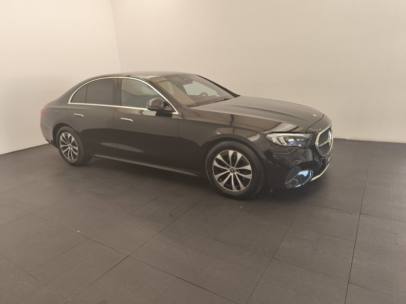 Mercedes-Benz E 220 E 220 d AVANTGARDE Advanced Distro Ambiente 360Cam — photo 4