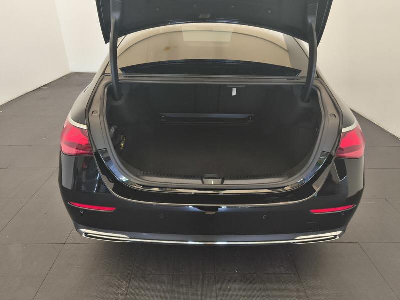 Mercedes-Benz E 220 E 220 d AVANTGARDE Advanced Distro Ambiente 360Cam — photo 10