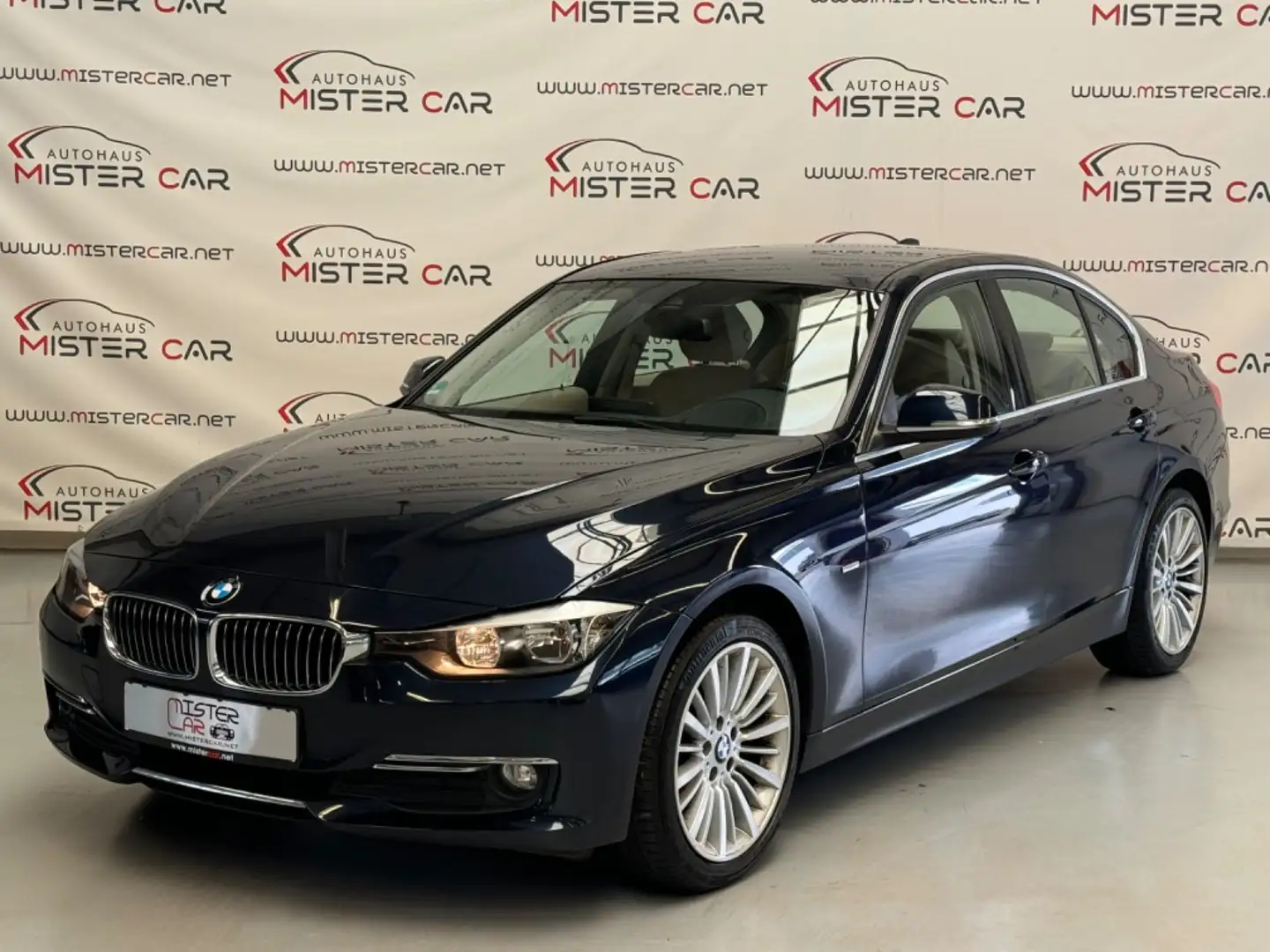 BMW 316 i Luxury Line HUD/Navi/Leder/Kam/PDC/SHZ/ALU Niebieski - 1