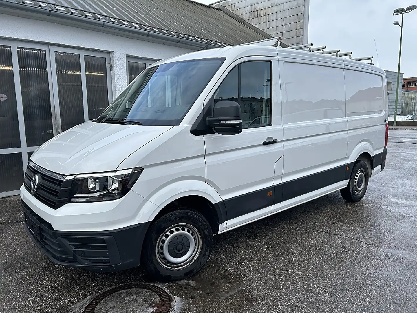 Volkswagen Crafter Crafter 35 Kasten MR L3H2 2,0-I-TDI / AHK 3.000 kg Weiß - 2