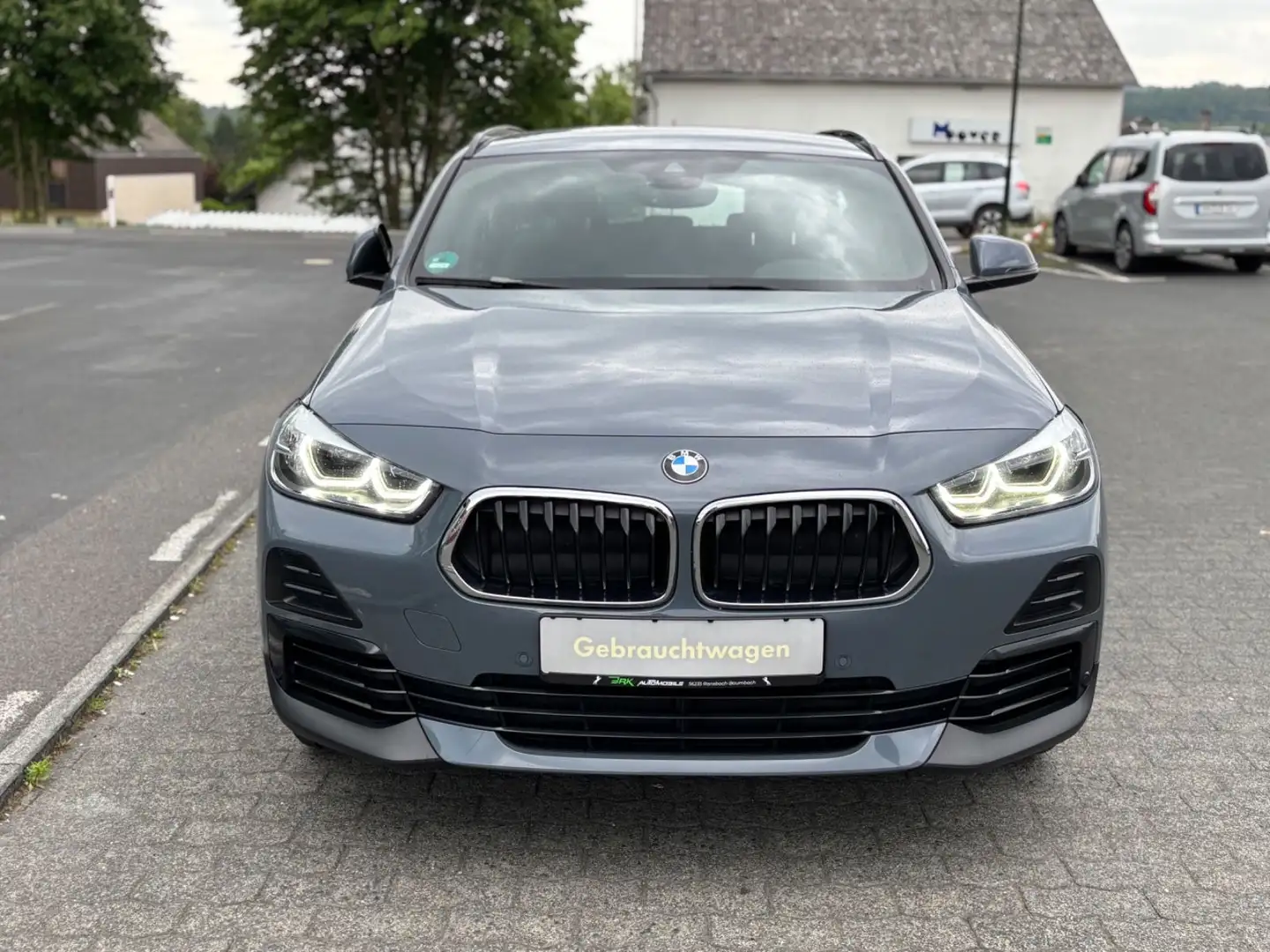 BMW X2 sDrive 18d Advantage *LED*NAVI*1-HAND*KAMERA* Grau - 2