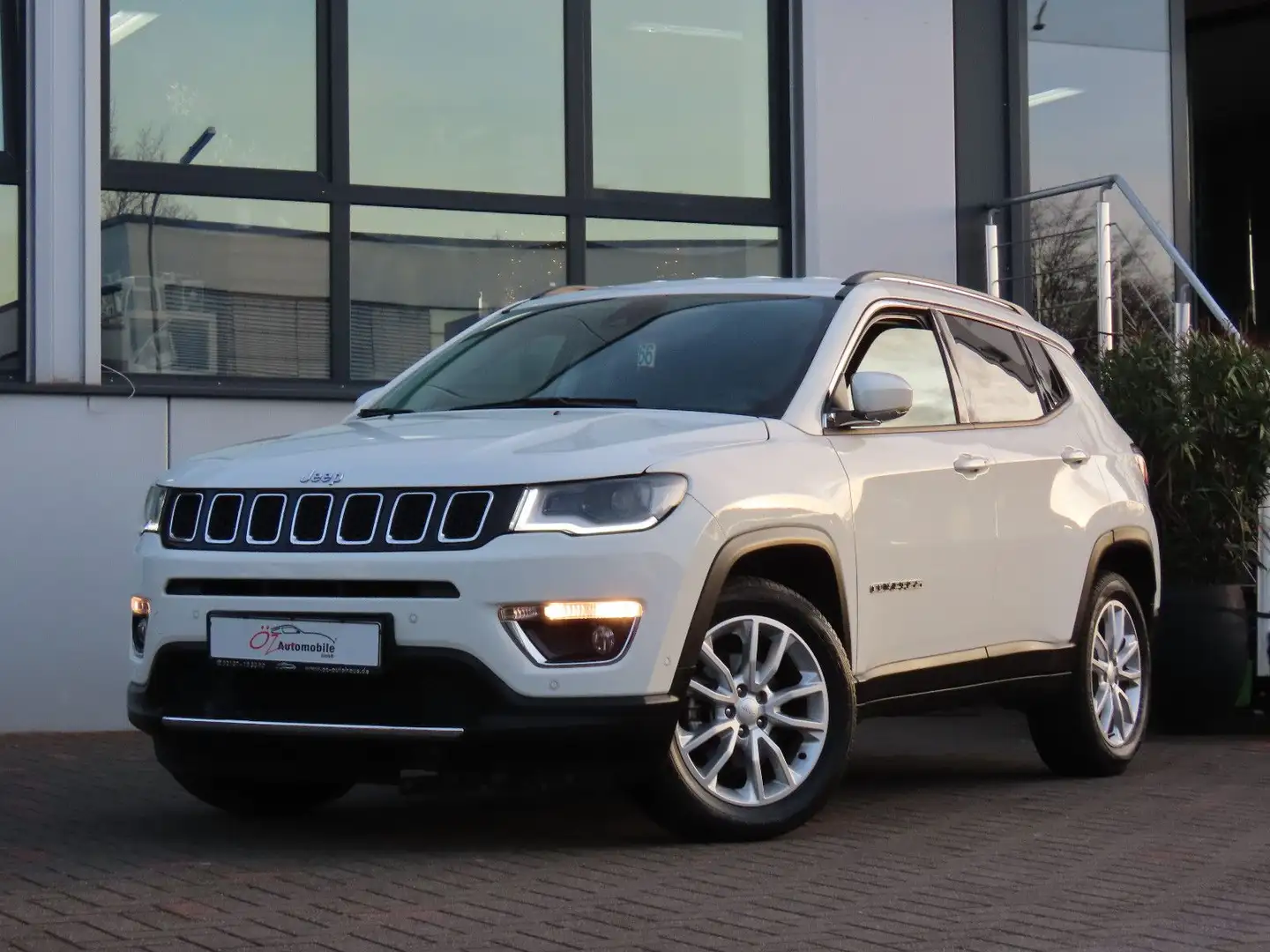 Jeep Compass 1.3 GSE T4 Autom. Sitzheizung Kamera Blanc - 2