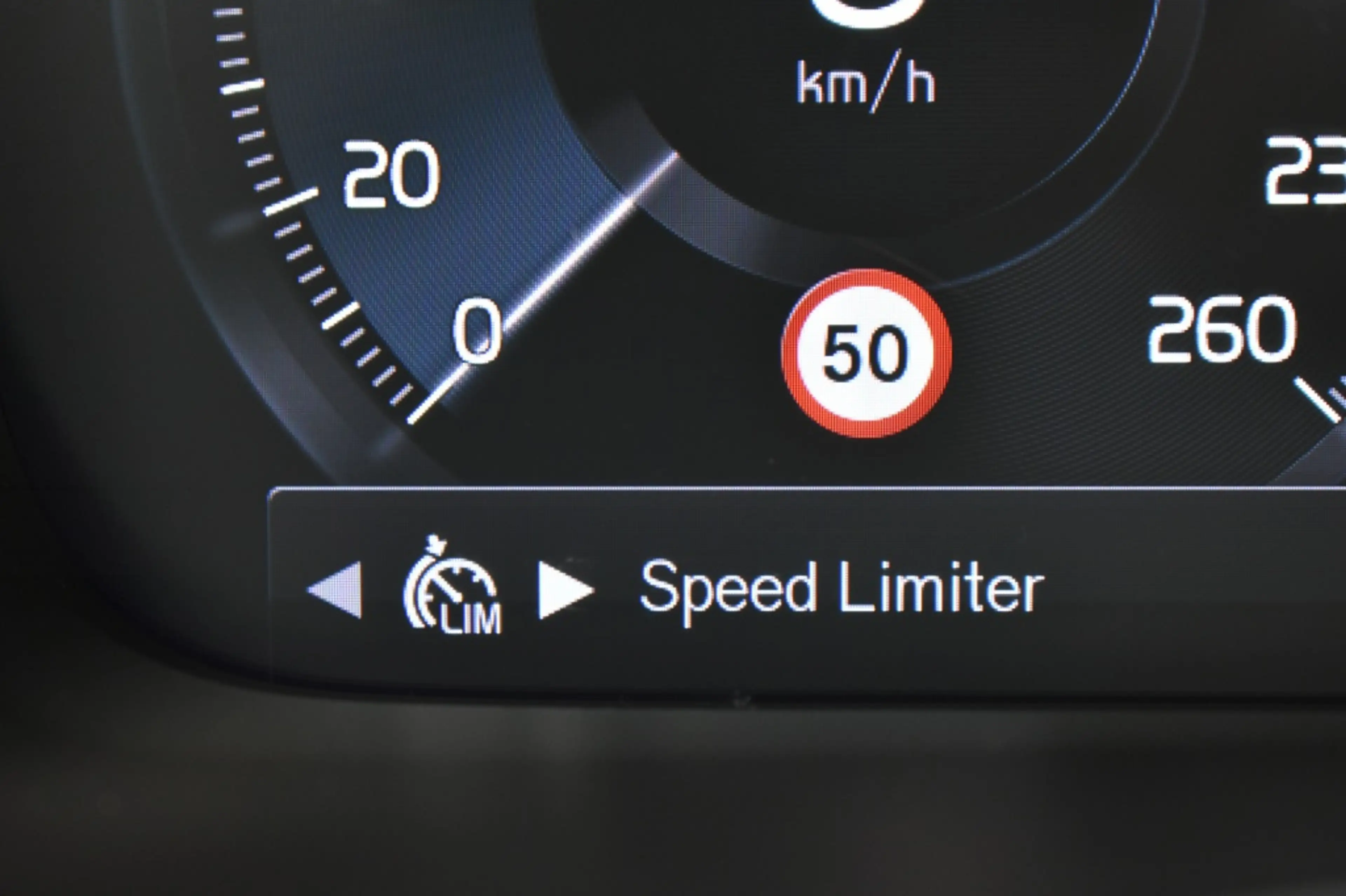 Volvo XC40 T2 129pk Aut. Momentum Core | Navigation Tech | Cr — photo 17