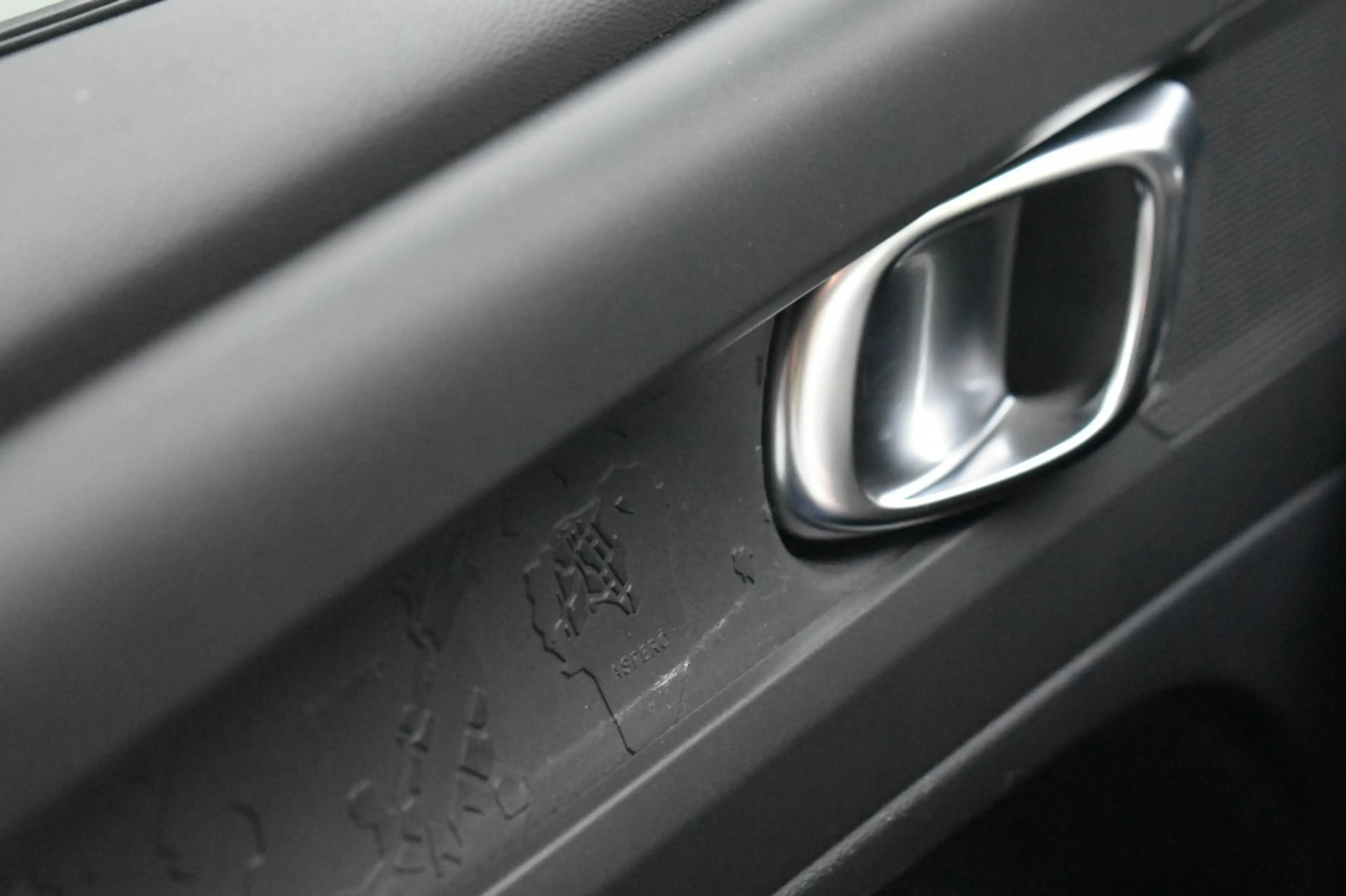 Volvo XC40 T2 129pk Aut. Momentum Core | Navigation Tech | Cr — photo 29