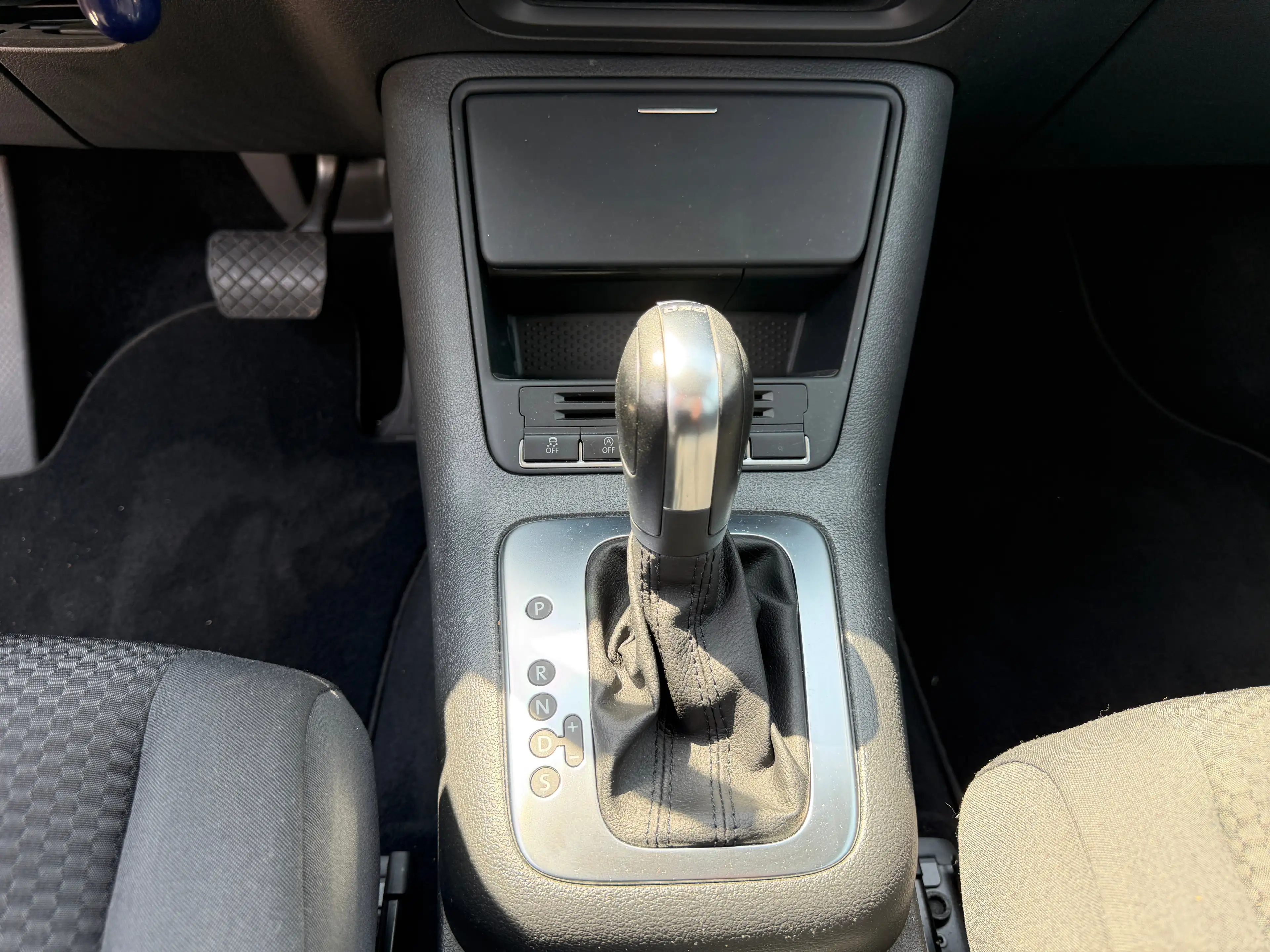 Volkswagen Golf Plus Trendline 1,6 TDI DSG mit nur 79.800km*KLIMA*PDC* — photo 5