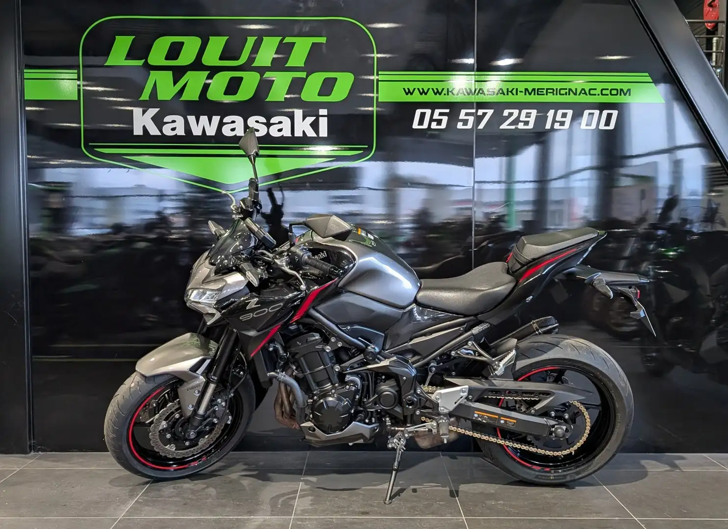 Kawasaki Z 900 Gri - 2