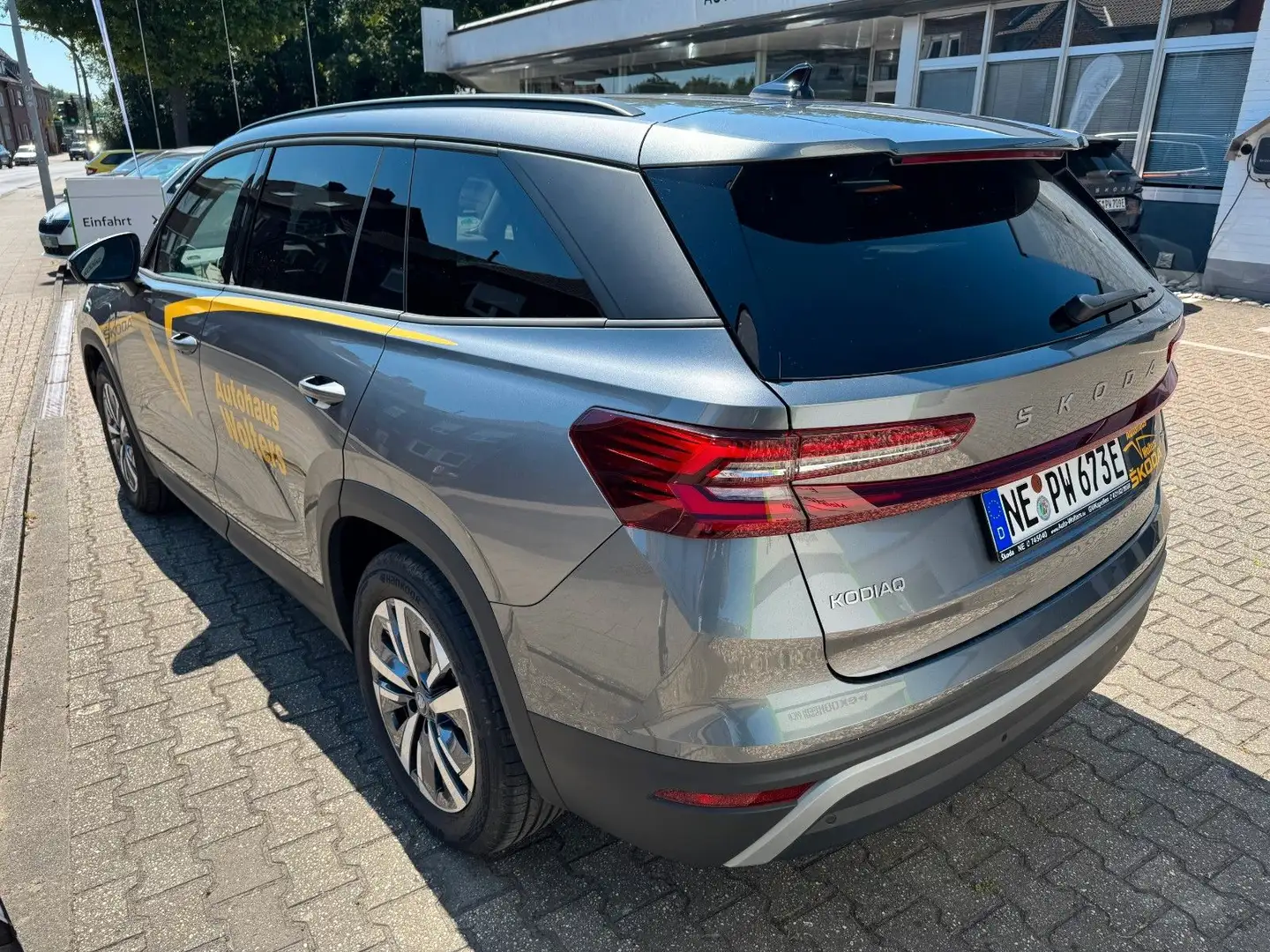 Skoda Kodiaq Selection Plug In Hybrid Grau - 2