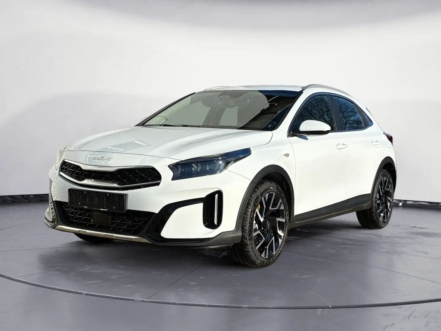 Kia XCeed Xceed 1.5 Vision DCT VISION Kia ZENTRUM SCHWARZW Blanco - 2