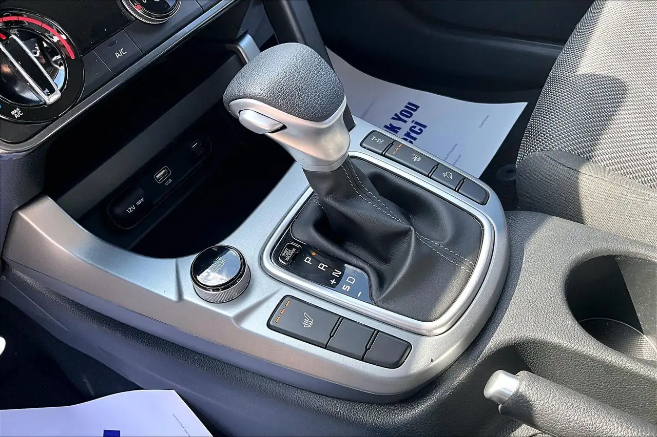 Kia Seltos снимка Kia Seltos