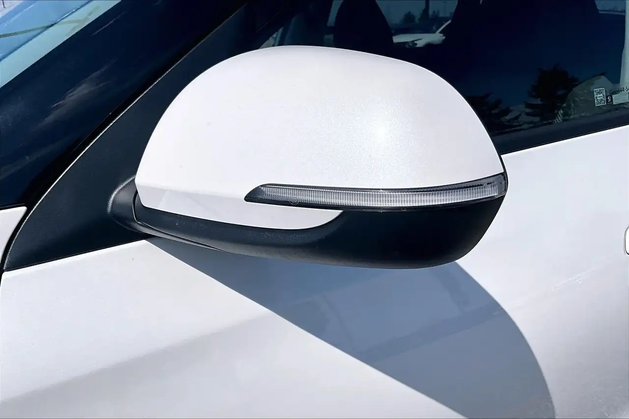 Kia Seltos снимка Kia Seltos