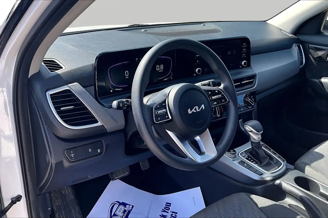 Kia Seltos снимка Kia Seltos