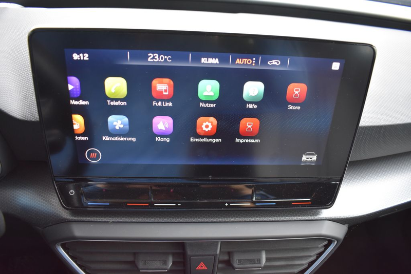 SEAT Leon Sportstourer 2.0 TDI DSG Style DSG- Automatik Navi — photo 14